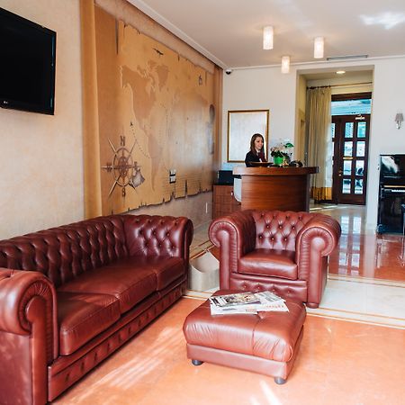 Sar'Otel Boutique Hotel Tirana Kültér fotó